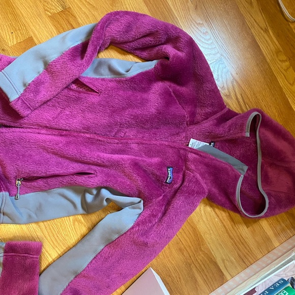 PatagoniaHooded Bright Pink Zip-Up Fleece